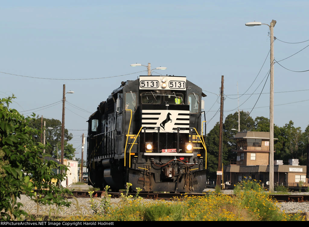 NS 5131 heads through the yard to get its train